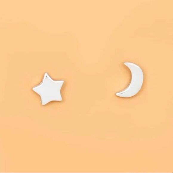 Western Boho Silver Sun & Moon Celestial Y2K Stud Earrings - Picture 1 of 5